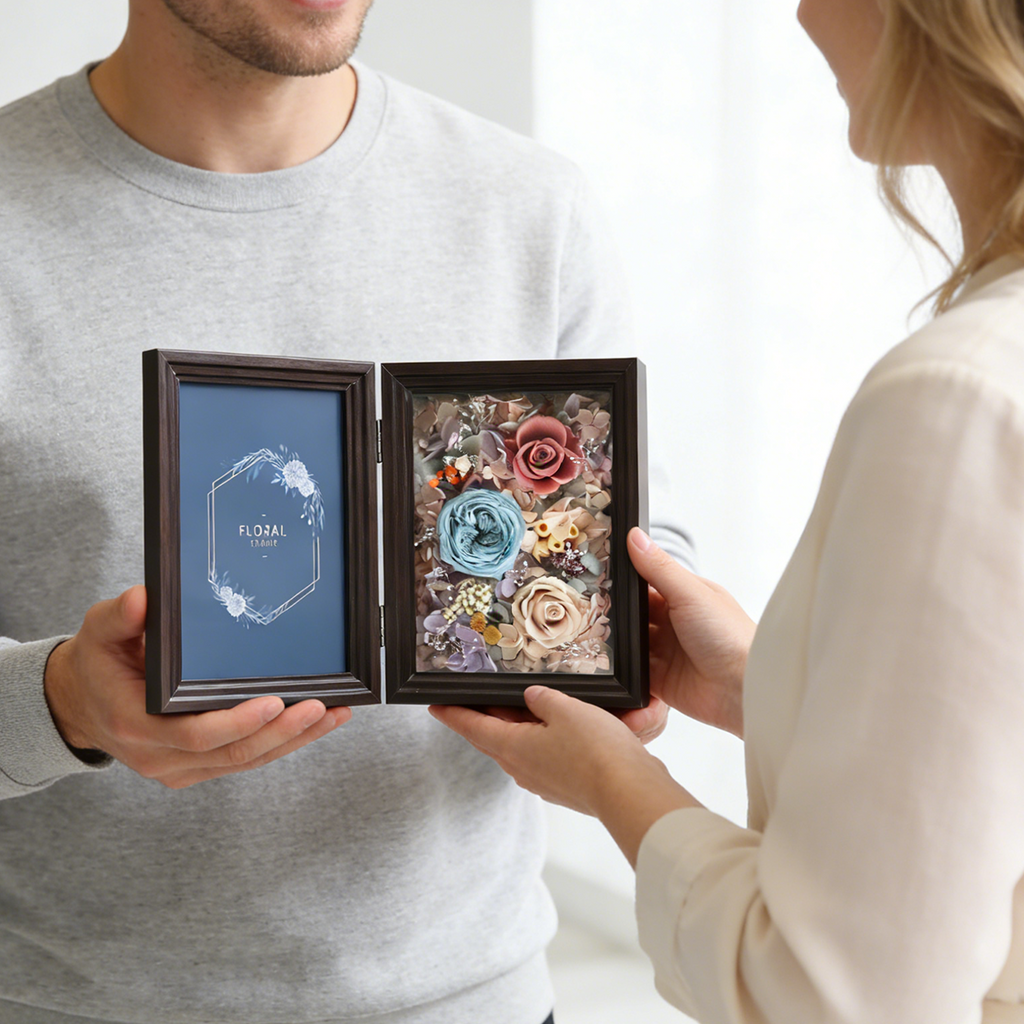 Rose in Photo Album Gift Set | Roselumi